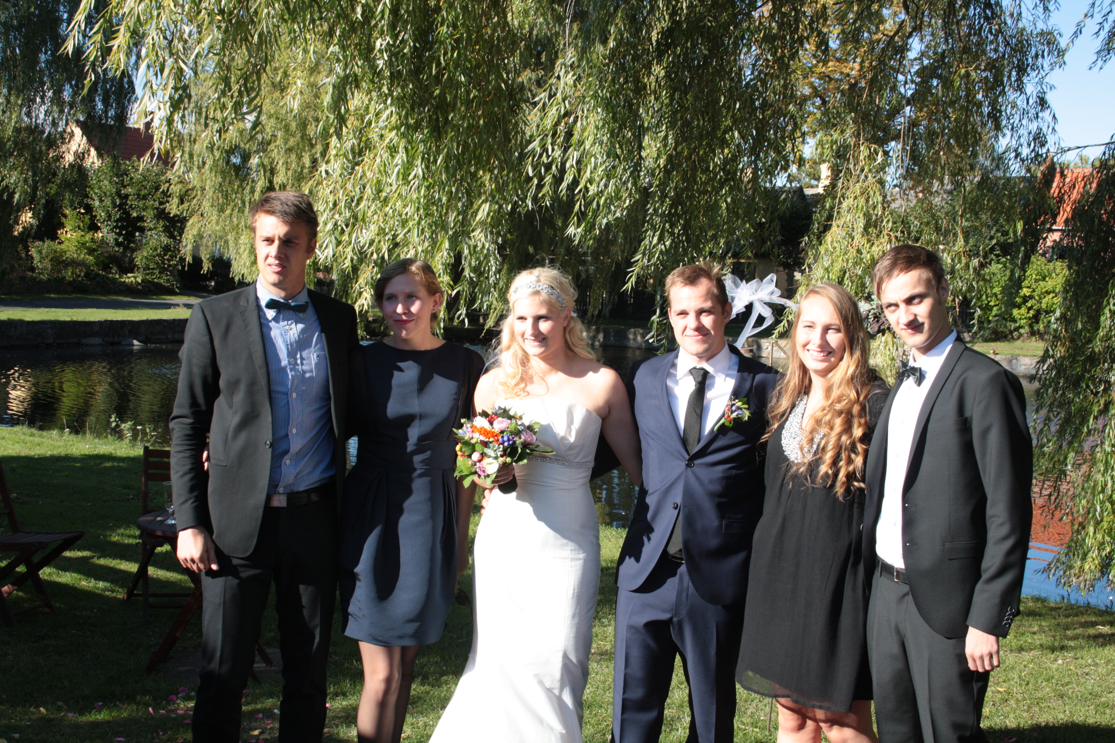 Brødrene og kærester. Kasper, Sarah, Monique, Kristian, Pauline og Kim