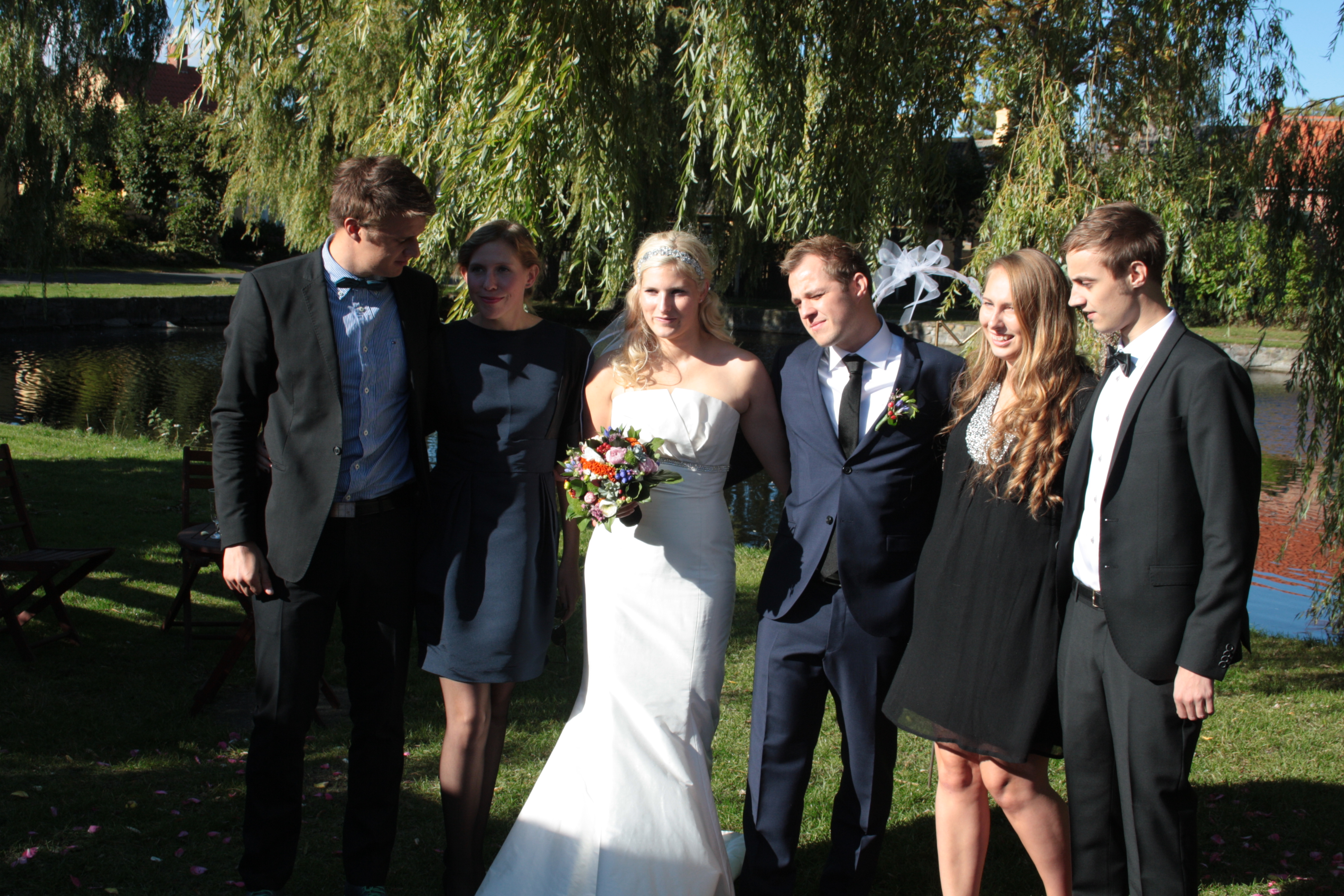 Brødrene og kærester. Kasper, Sarah, Monique, Kristian, Pauline og Kim
