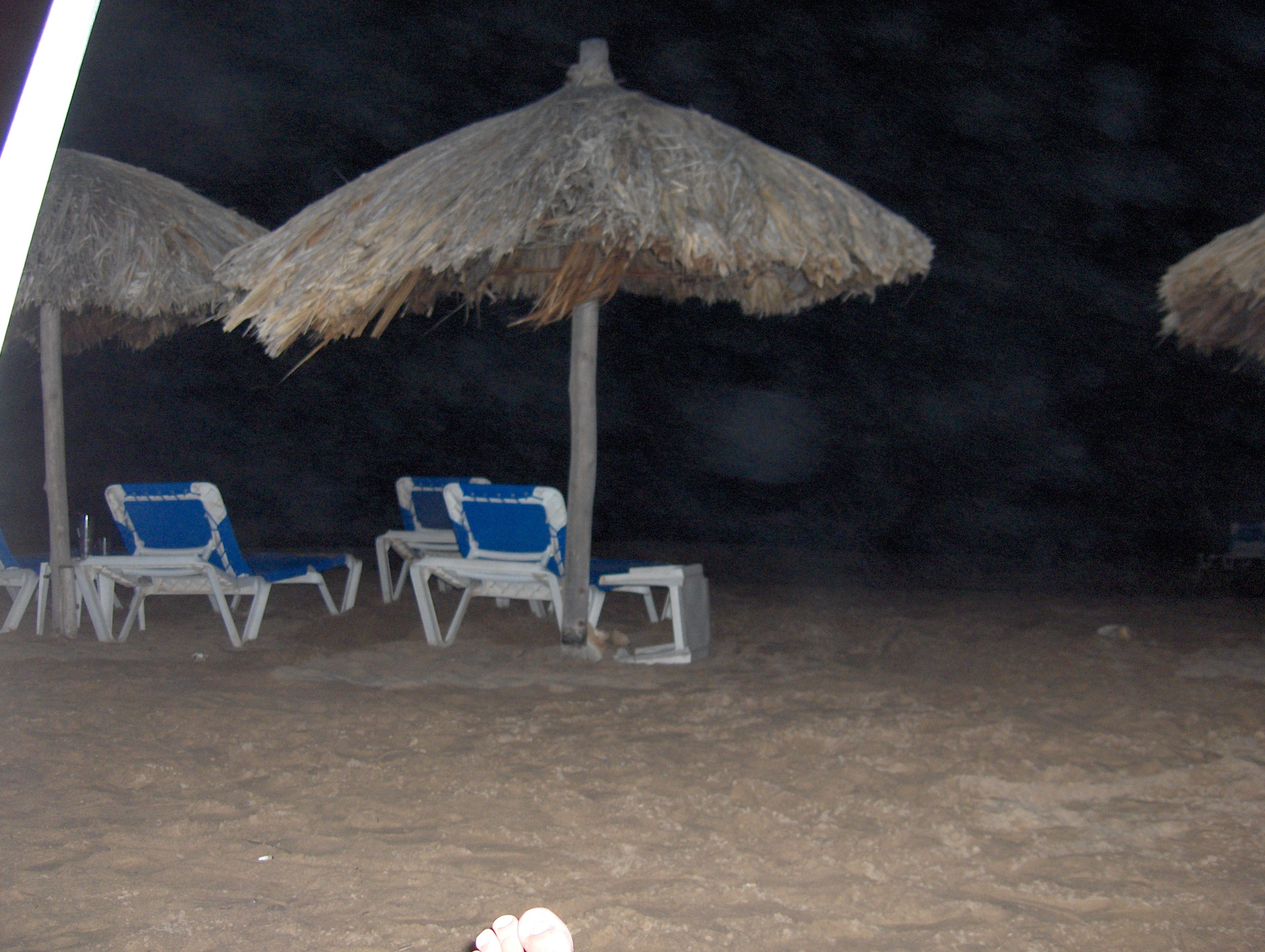 Aftentide på stranden ved resortet - https://www.costacaribehotel.com/