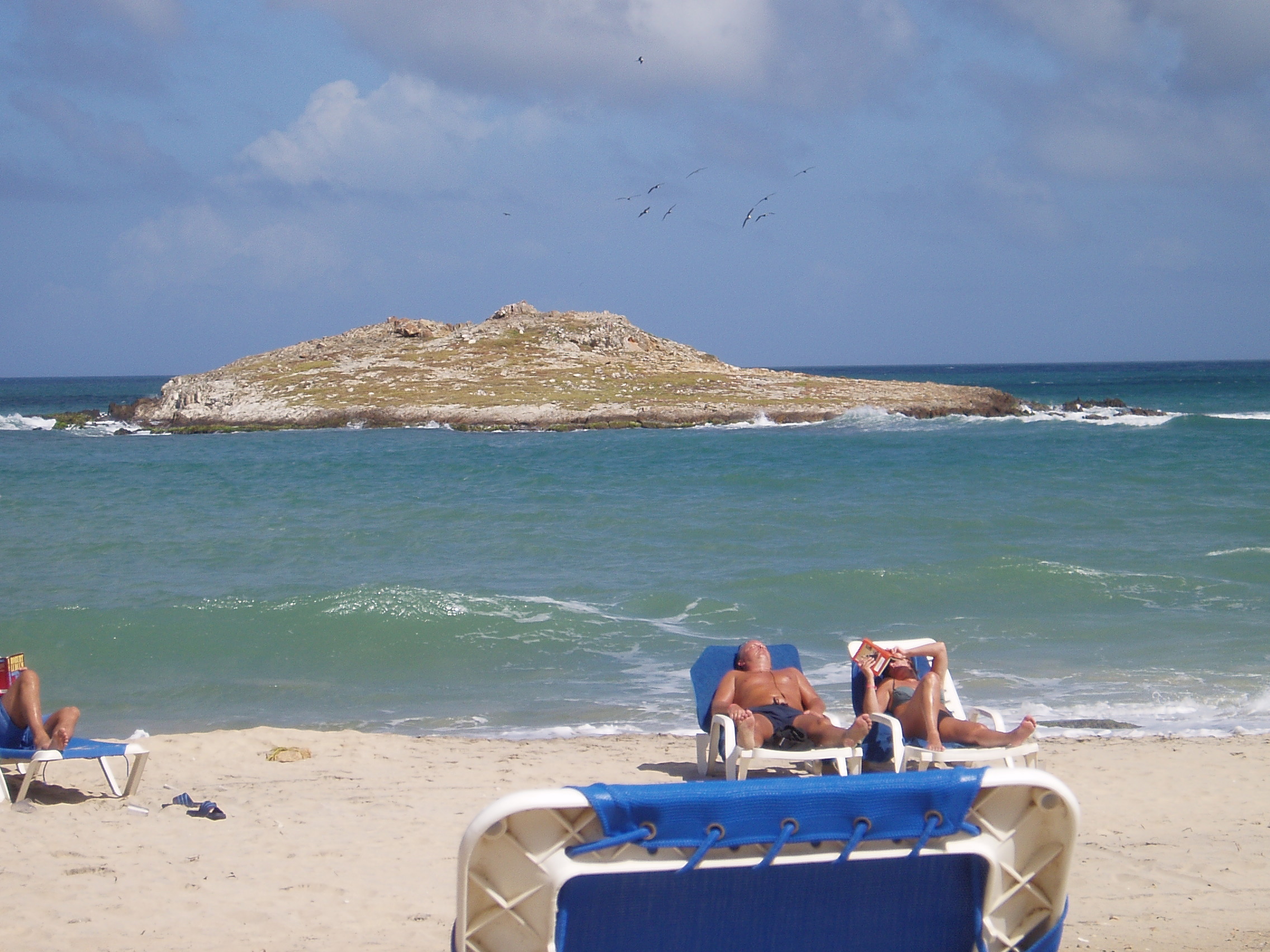 Stranden ved resortet